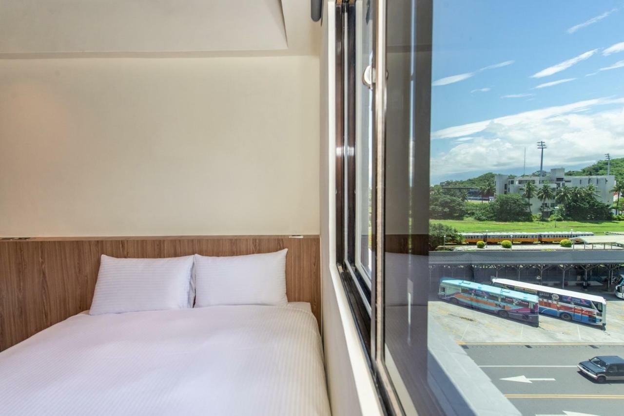Traveller Inn Tiehua Cultural And Creative Hotel II Taitung Exterior photo