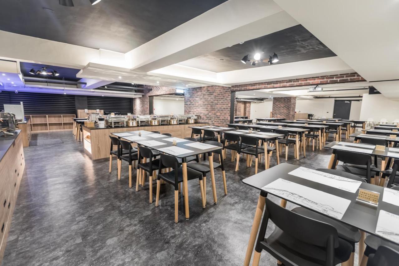 Traveller Inn Tiehua Cultural And Creative Hotel II Taitung Exterior photo