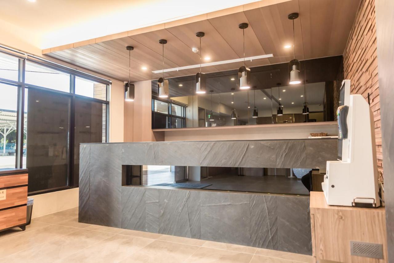 Traveller Inn Tiehua Cultural And Creative Hotel II Taitung Exterior photo